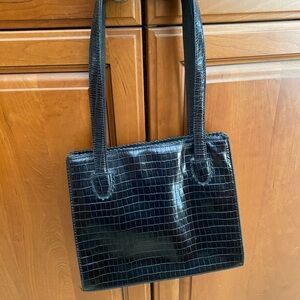 Elegant Black Crocodile-Embossed Women's Bag